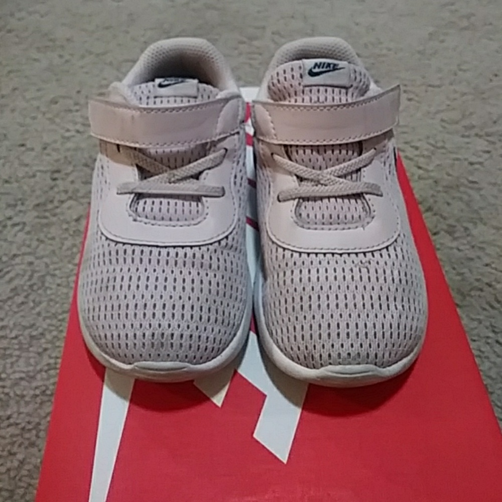 Toddler Nike Tanjun shoes